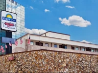 Days Inn - Rivergate