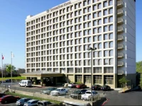 DoubleTree by Hilton Dallas Market Center