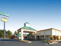 Danville Quality Inn & Suites