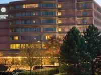 DoubleTree Suites by Hilton Hotel & Conference Center Chicago-Downers Grove