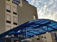 Holiday Inn Express & Suites Jackson Downtown - Coliseum