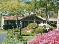 Midway Motel & Cottages