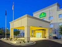 La Quinta Inn & Suites Evansville