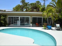 Luxury Poolhouse