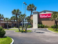 Red Roof Inn Galveston - Beachfront/Convention Ctr