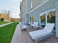 Hampton Inn & Suites Greensboro/Four Seasons