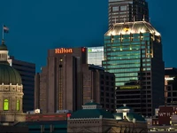 Hilton Indianapolis Hotel & Suites
