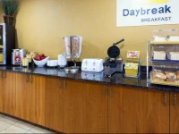 Days Inn & Suites Northwest Indianapolis