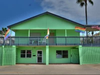 Upper Deck Hotel and Bar