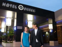 Hotel Derek