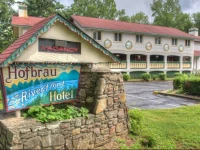 Hofbrau Riverfront Hotel