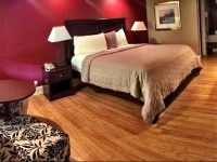 Riverbend Motel & Cabins 2*