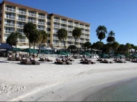 DreamView Beachfront Hotel & Resort