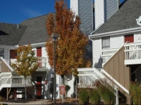 Hawthorn Suites by Wyndham Airport East Hotel