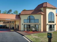 Quality Inn Commerce