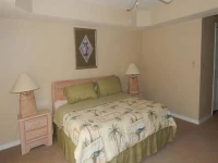 Four Seasons Racquet Club Condominiums