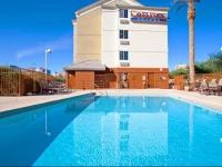 Candlewood Suites Hotel