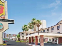 Super 8 - Las Vegas Strip Area at Ellis Island Casino