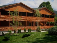 The Lodges at Cresthaven