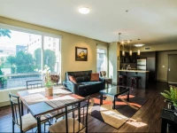 Ginosi Hollywood Apartel