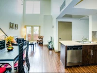 The Hollywood Ray Apartment 4*