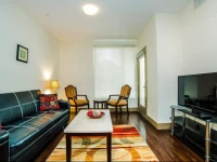 The Hollywood Sunny Apartment 4*