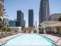 Sunshine Suites at The Piero 3*