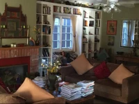 Elaines Hollywood Bed & Breakfast