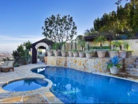 Hollywood Hills Villa 5*