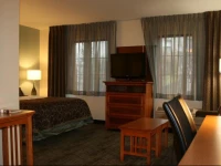 Staybridge Suites Madison - East