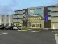 Holiday Inn Express & Suites Miami Airport