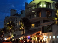 825 Essenza Residence