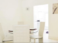 Fancy Apartments on Euclid