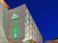 Holiday Inn At the Campus