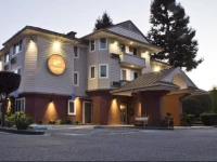 Crestview Hotel and Suites