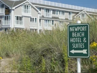 Newport Beach Hotel & Suites