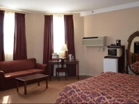 The Carriage House Inn, An Ascend Hotel Collection Member