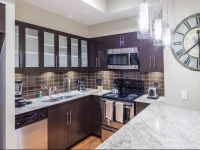 Madison Street Apartment by Stay Alfred