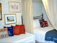 Garden House with 2 Bedroom