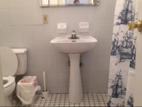 Large One Bedroom with Cozy Backyard