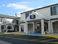 MOTEL 6 Newark