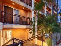 BEST WESTERN PLUS Newport Beach Inn