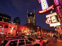 Broadway by Nashville Vacations