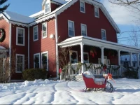 Old Red Inn & Cottages