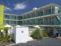 Shangri-La Motel