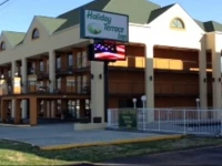 Holiday Terrace Inn - Pigeon Forge