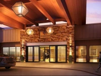 DoubleTree by Hilton Pittsburgh-Green Tree