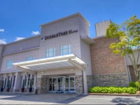 DoubleTree by Hilton Hotel Raleigh - Brownstone - University