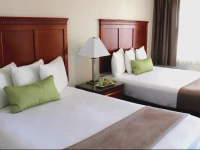 Marina Inn and Suites-Airport-Gaslamp-Zoo