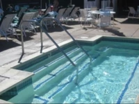 Financial District Next to Farmers Market 5*